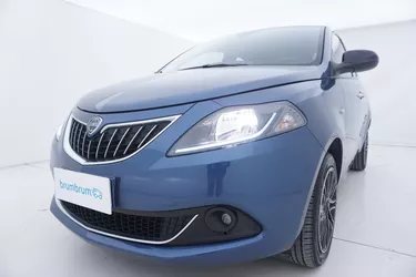 Lancia Ypsilon Hybrid Gold 1.0 Mild Hybrid 70CV Manuale Visione frontale