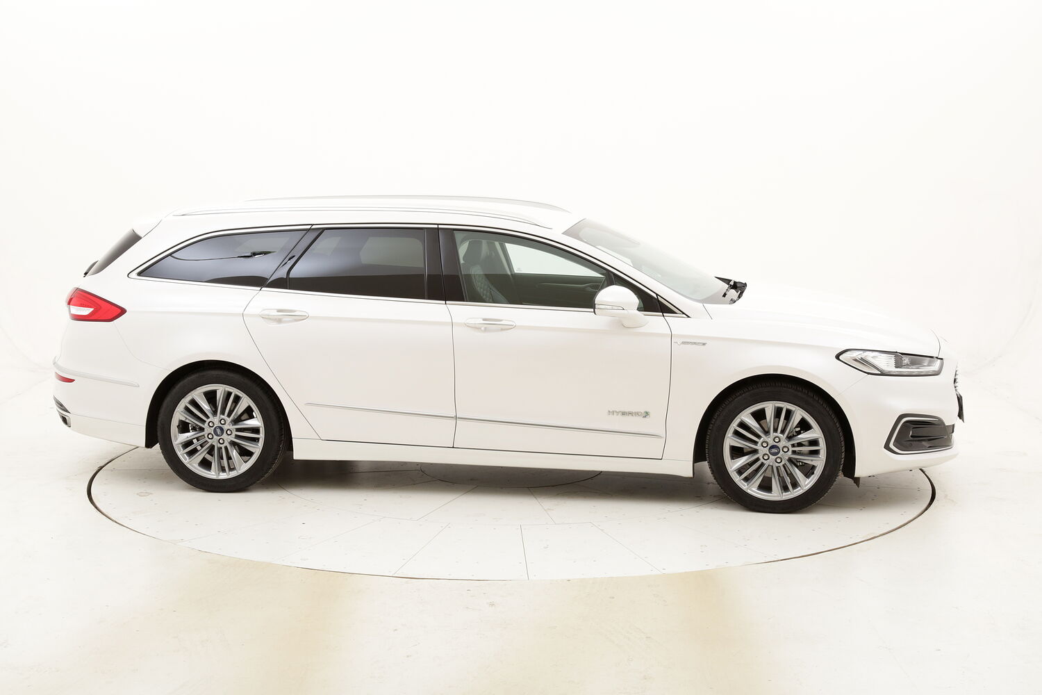 Ford Mondeo SW Hybrid Vignale usata del 2019 con 49.997 km