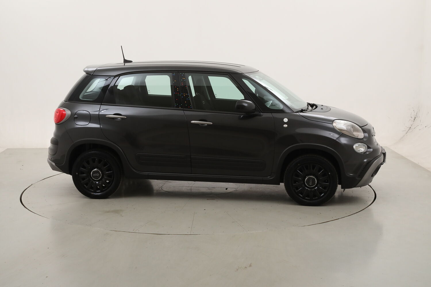 Fiat 500L Hey Google usata del 2022 con 93.410 km