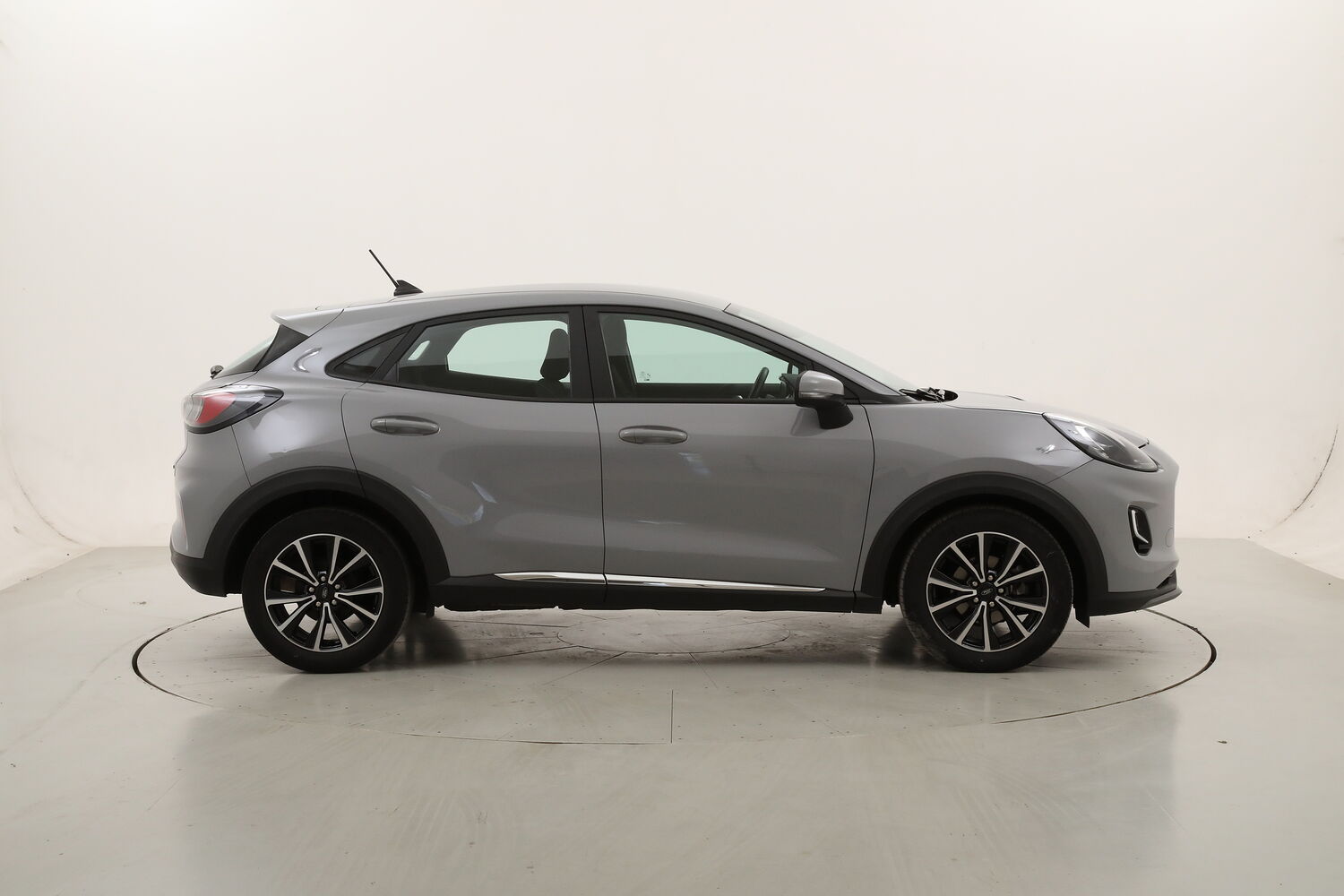 Ford Puma Hybrid Titanium usata del 2022 con 97.524 km