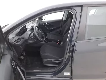 Peugeot 208 Active 1.6 Diesel 75CV Manuale Sedili