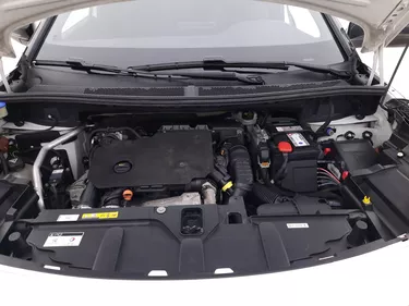 Peugeot 5008 GT Line EAT8 1.5 Diesel 131CV Automatico Vano motore