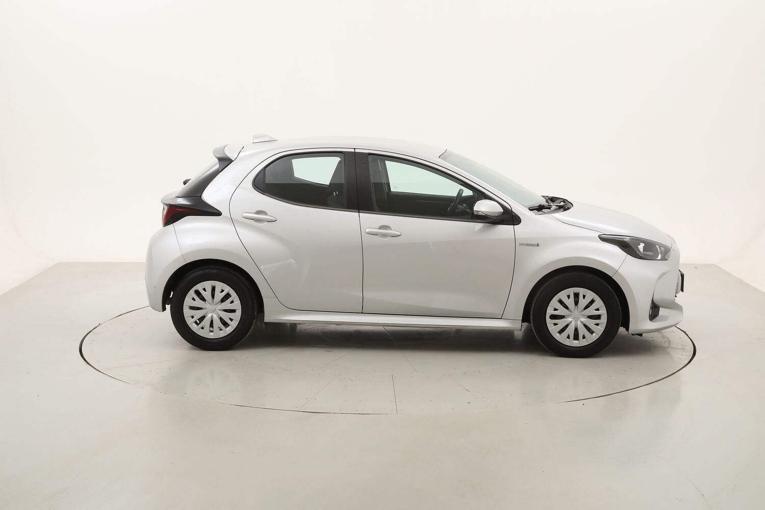 Toyota Yaris Hybrid Business usata del 2021 con 70.209 km