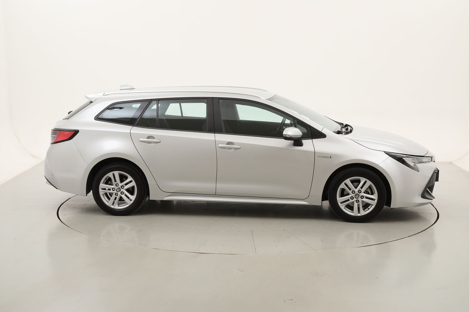 Toyota Corolla TS Hybrid Business usata del 2020 con 83.762 km