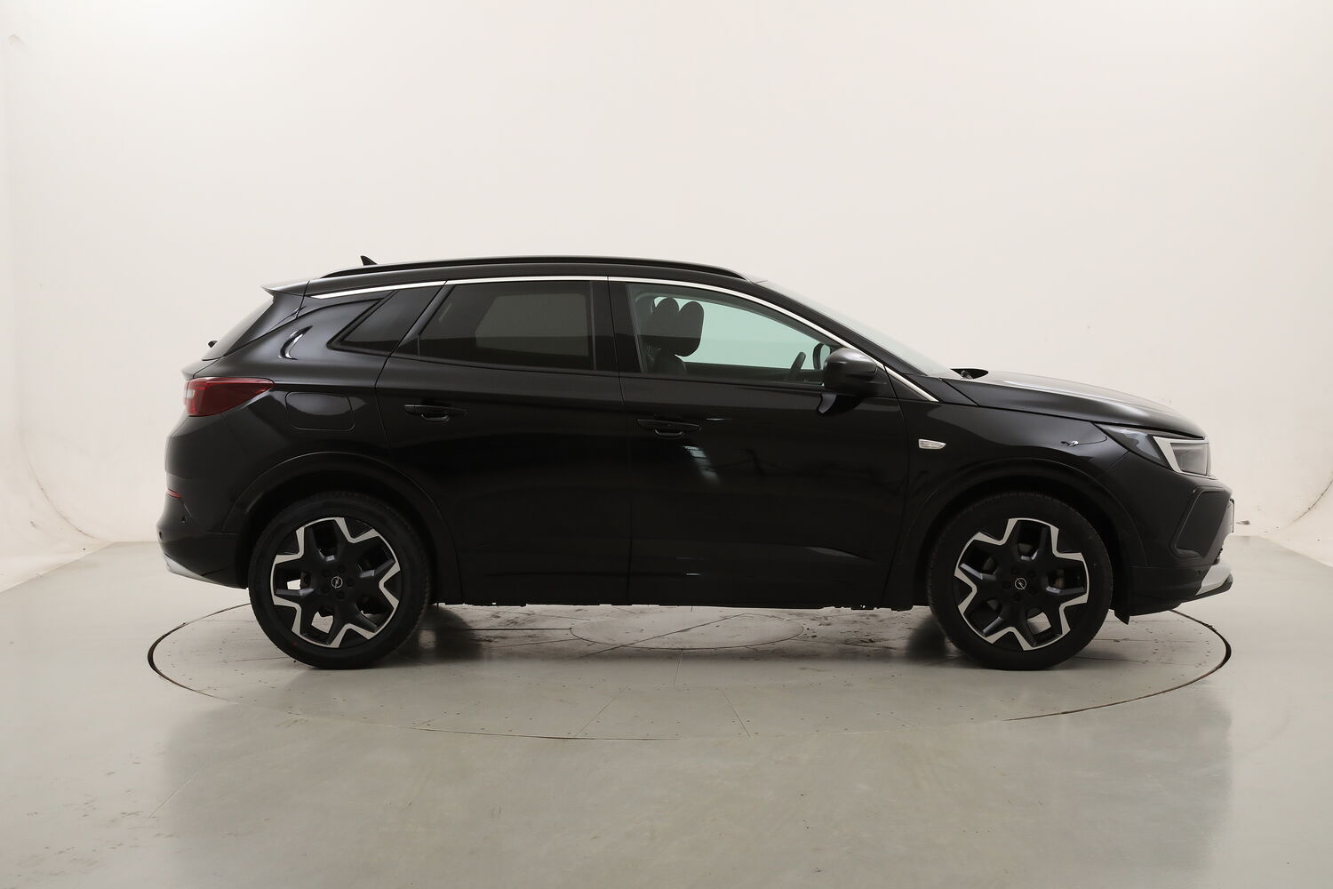 Opel Grandland Ultimate usata del 2024 con 43.934 km