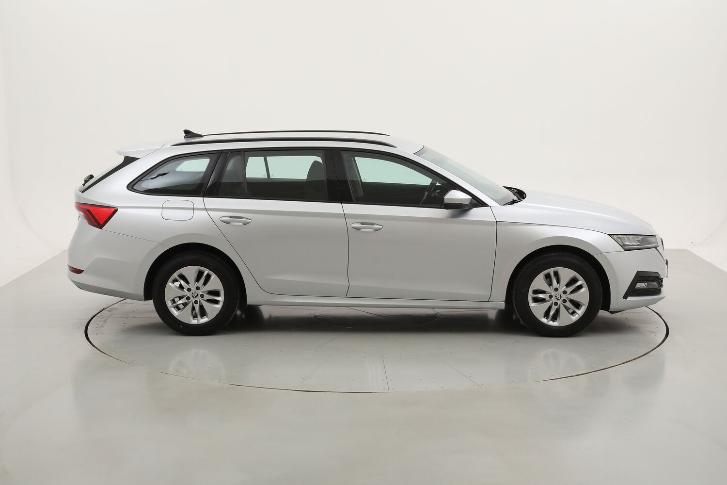 Skoda Octavia Wagon Executive DSG usata del 2021 con 118.343 km