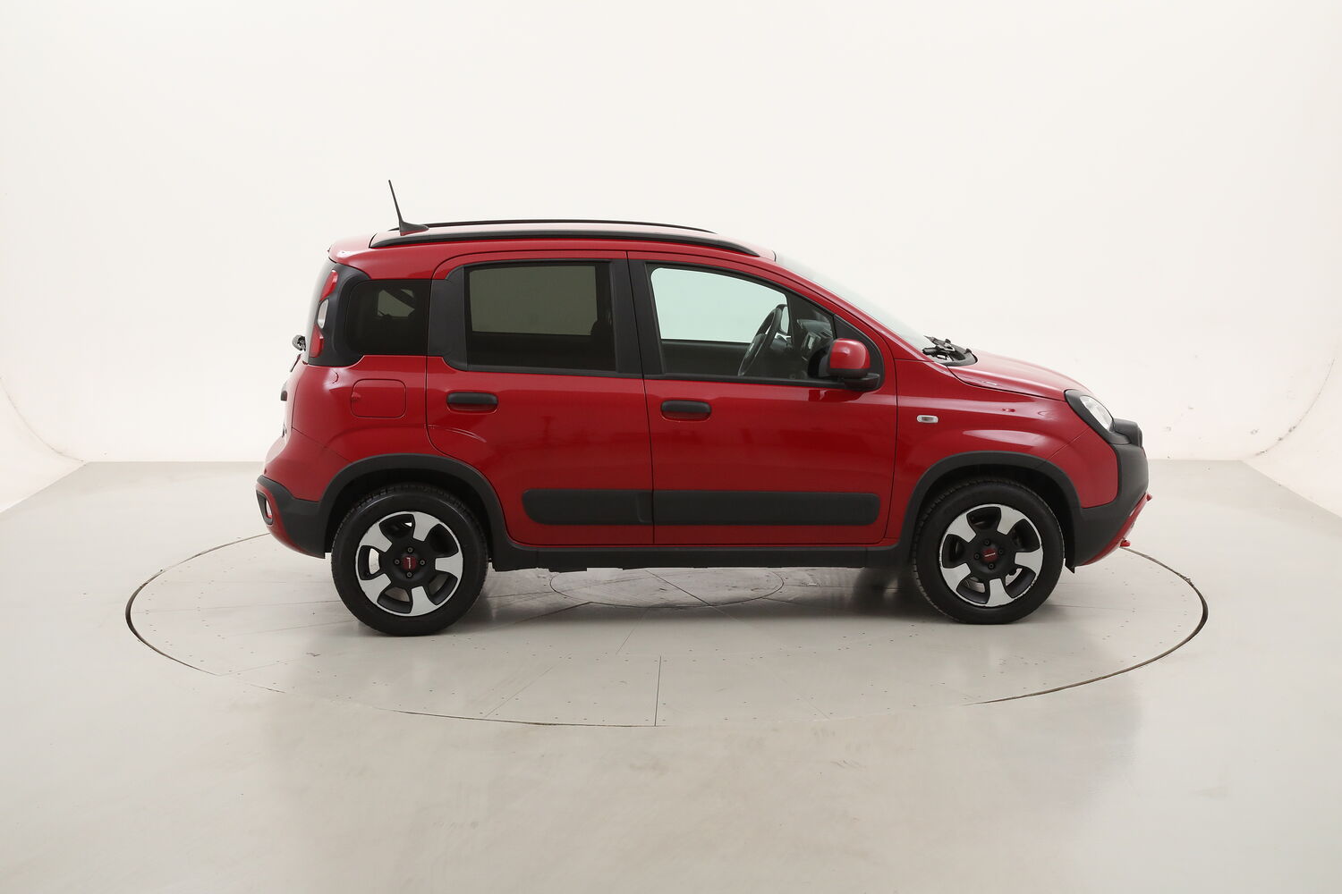 Fiat Panda Hybrid Cross usata del 2024 con 35.048 km
