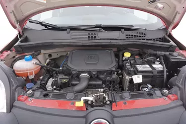 Fiat Panda Hybrid Cross 1.0 Mild Hybrid 69CV Manuale Vano motore