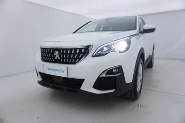 Peugeot 3008 Business EAT8 1.5 Diesel 131CV Automatico Visione frontale