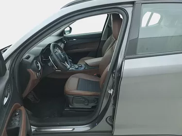 Alfa Romeo Stelvio B-Tech AT8 Q4 2.1 Diesel 190CV Automatico Sedili