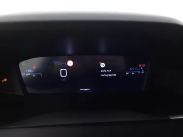 Peugeot 2008 Allure 1.2 Benzina 100CV Manuale Interni