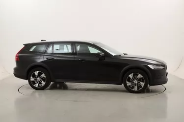 Volvo V60 Cross Country B4 (d) Business Pro Geartronic 2.0 Mild Hybrid 197CV Automatico Volvo V60 Cross Country B4 (d) Business Pro Geartronic 2.0 Mild Hybrid 197CV Automatico