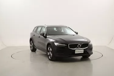 Volvo V60 Cross Country B4 (d) Business Pro Geartronic 2.0 Mild Hybrid 197CV Automatico Volvo V60 Cross Country B4 (d) Business Pro Geartronic 2.0 Mild Hybrid 197CV Automatico