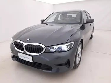 BMW Serie 3 320d 48V Business Advantage 2.0 Mild Hybrid 190CV Automatico Visione frontale