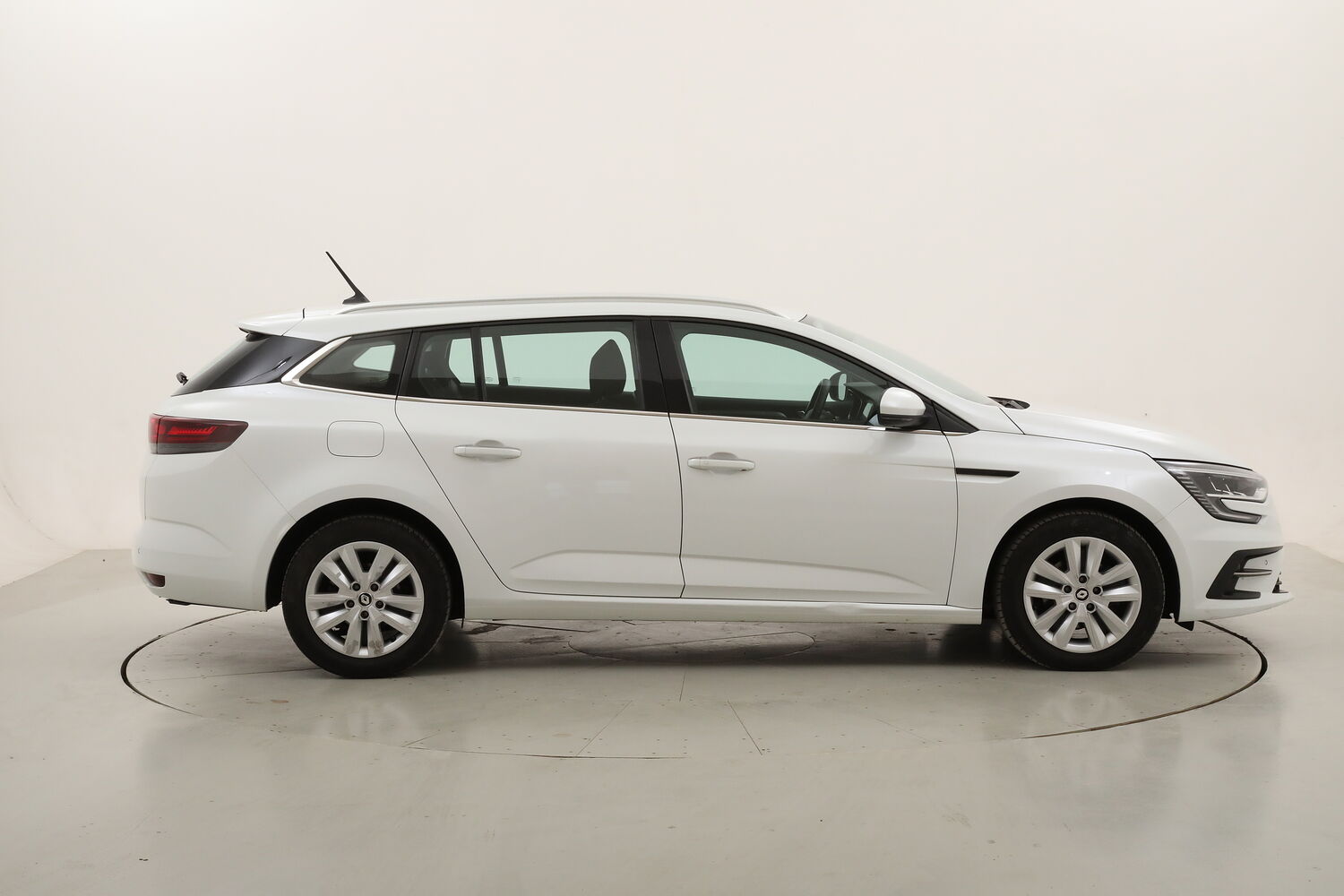 Renault Megane Sporter Business EDC usata del 2022 con 119.567 km