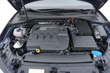 Audi A3 Vano motore Audi A3 Vano motore