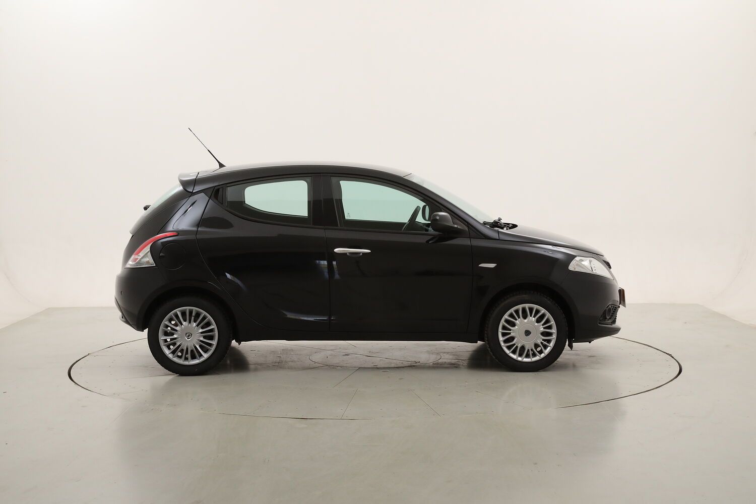 Lancia Ypsilon Gold usata del 2019 con 79.872 km
