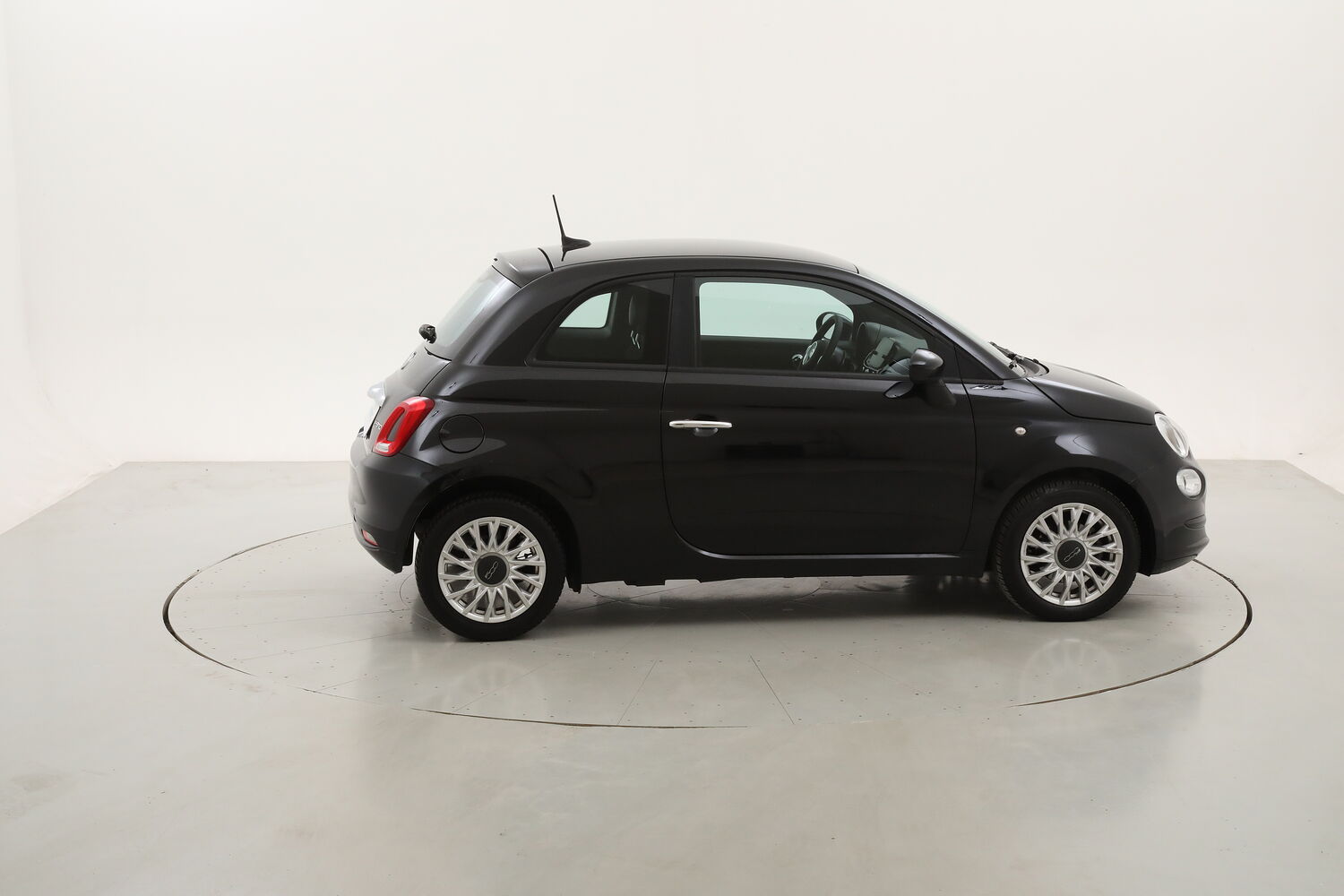 Fiat 500 Hybrid Lounge usata del 2020 con 43.075 km