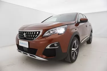 Peugeot 3008 Allure EAT8 1.5 Diesel 131CV Automatico Visione frontale