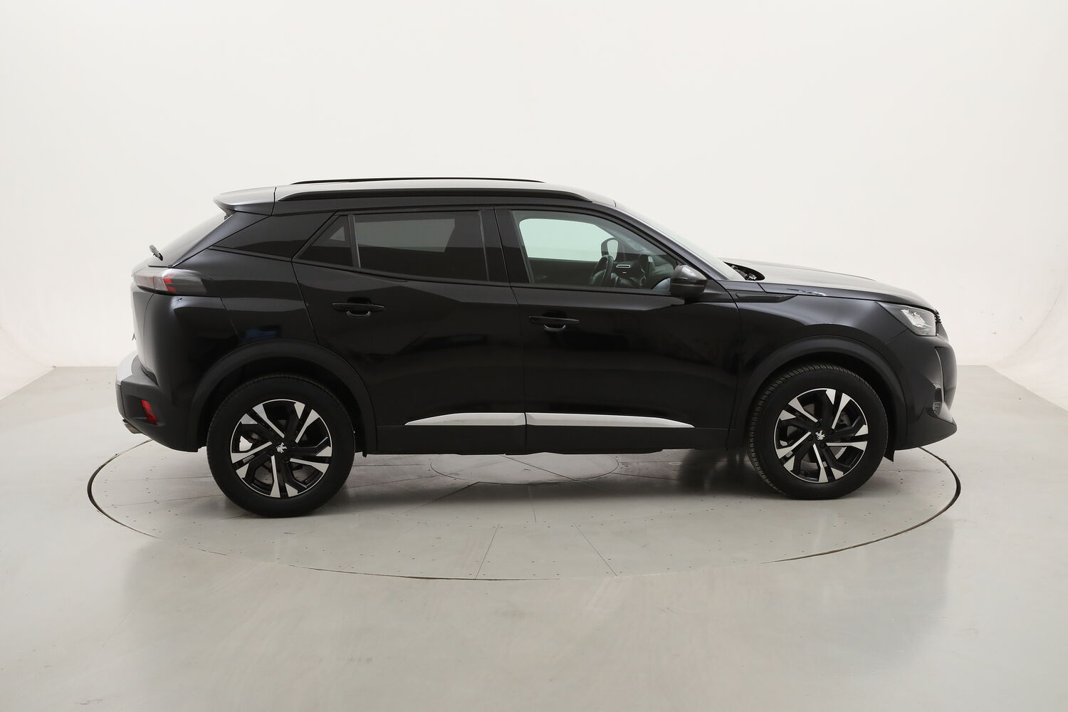 Peugeot 2008 Allure Pack EAT8 usata del 2021 con 91.681 km