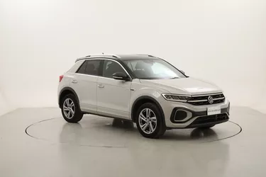 Volkswagen T-Roc R-Line DSG 1.5 Benzina 150CV Automatico Volkswagen T-Roc R-Line DSG 1.5 Benzina 150CV Automatico