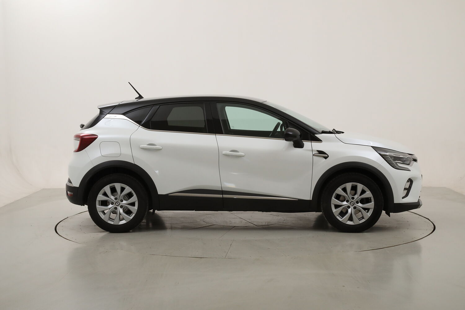 Renault Captur Intens GPL usata del 2022 con 101.095 km
