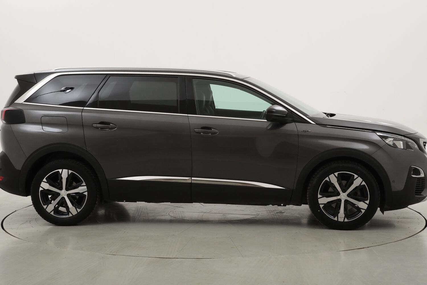 Peugeot 5008 GT EAT8 - 7 POSTI usata del 2020 con 107.252 km