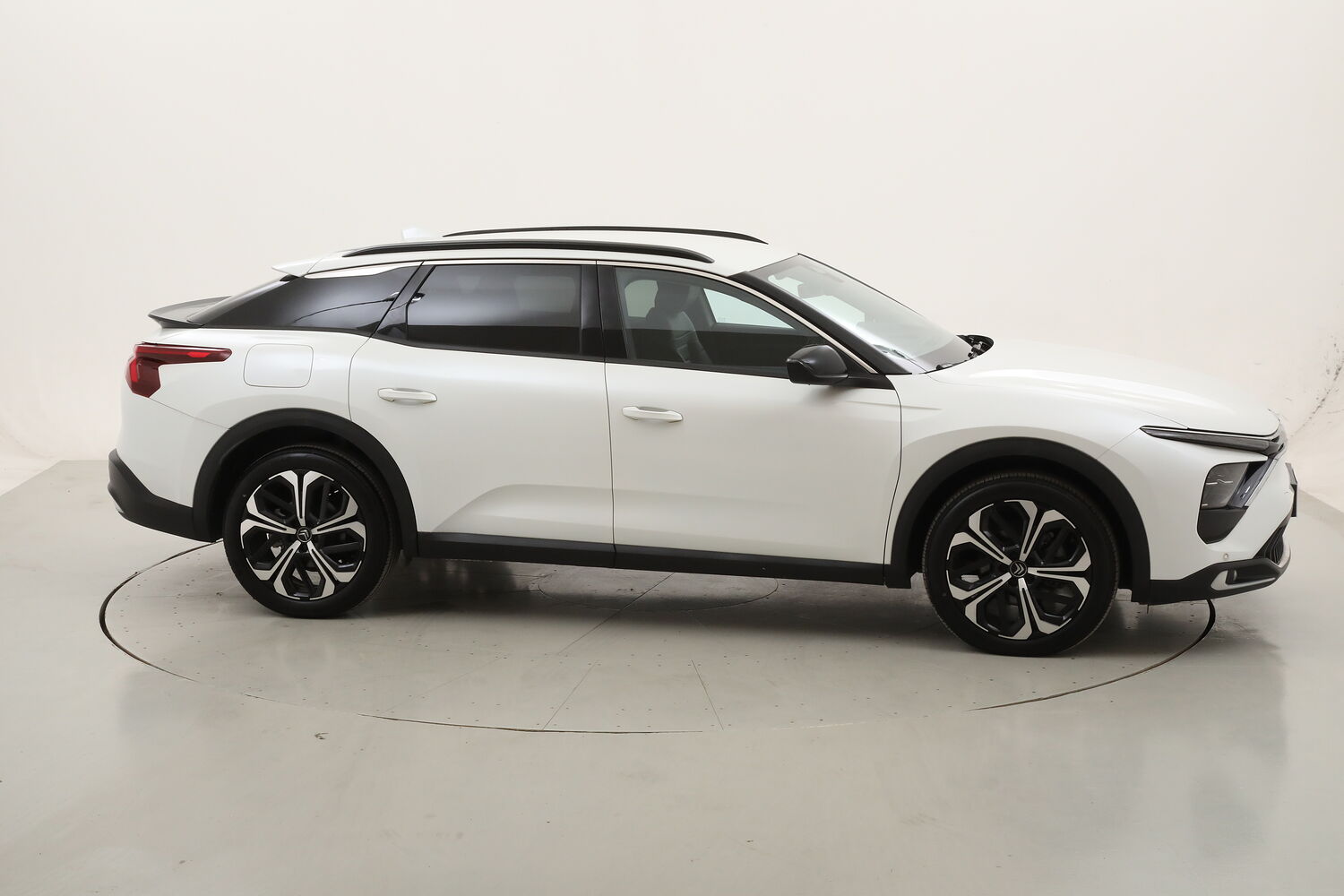 Citroen C5 X Shine usata del 2022 con 10.459 km