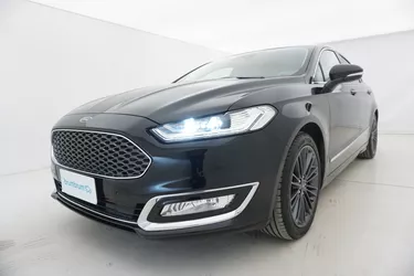 Ford Mondeo Hybrid Vignale 2.0 Full Hybrid 187CV Automatico Visione frontale