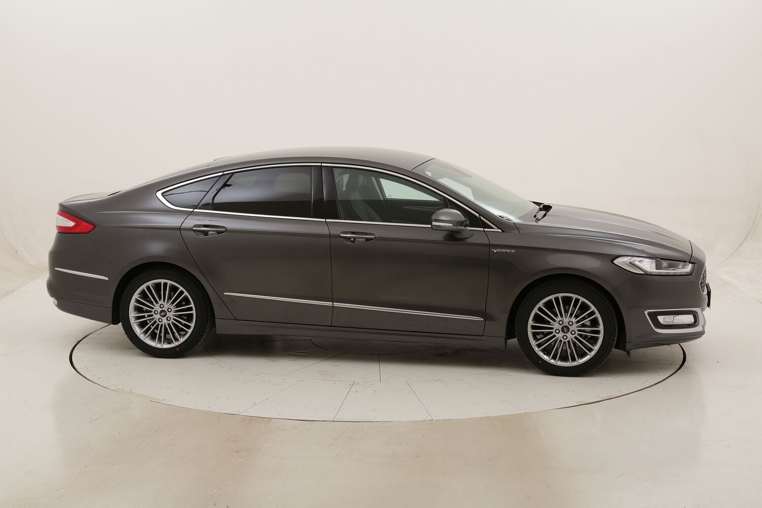 Ford Mondeo Hybrid Vignale usata del 2019 con 45.007 km