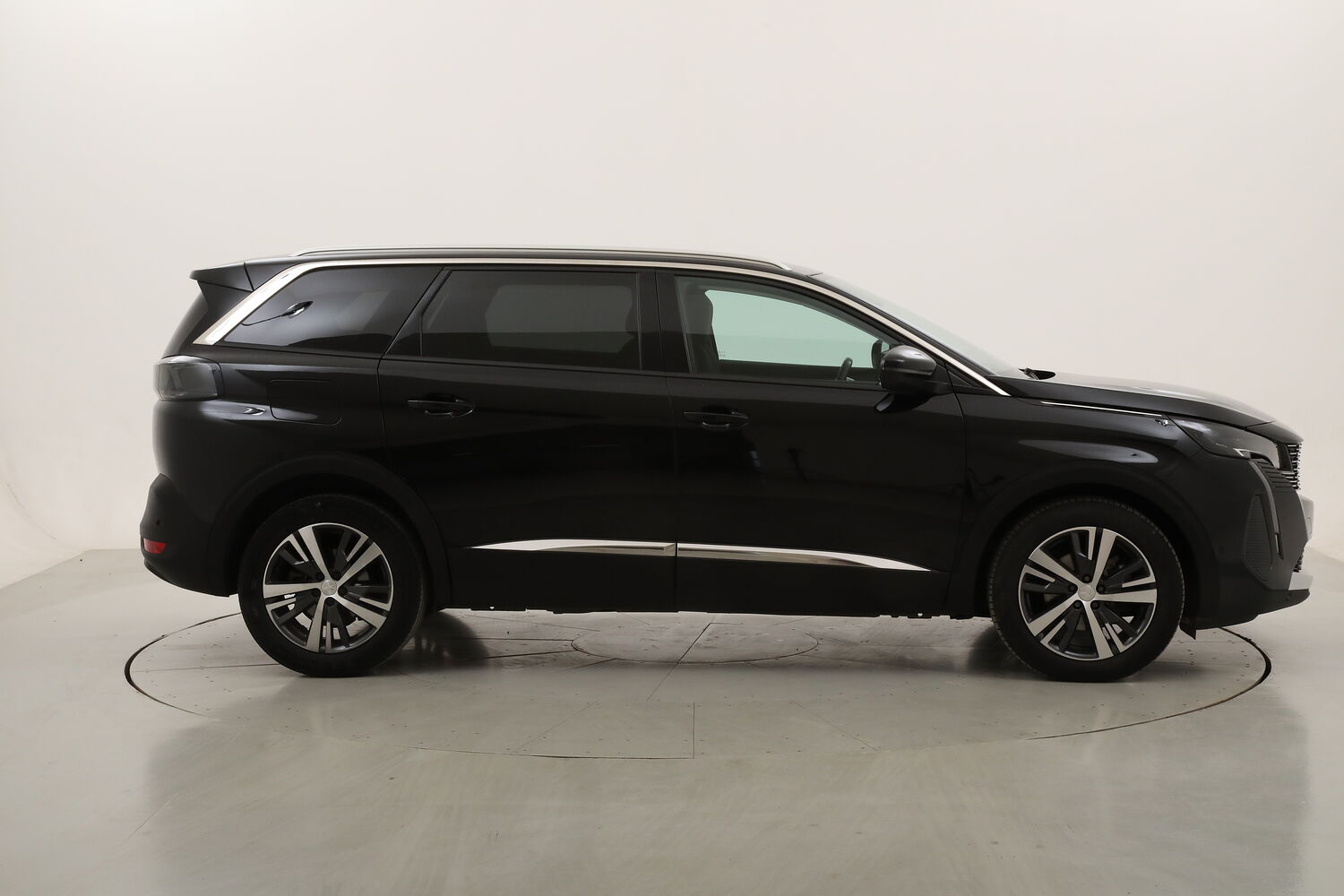 Peugeot 5008 Allure Pack EAT8 usata del 2022 con 118.989 km