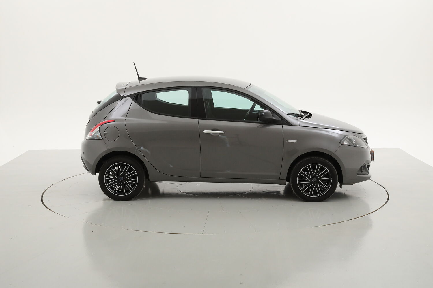 Lancia Ypsilon Hybrid Gold usata del 2022 con 31.652 km