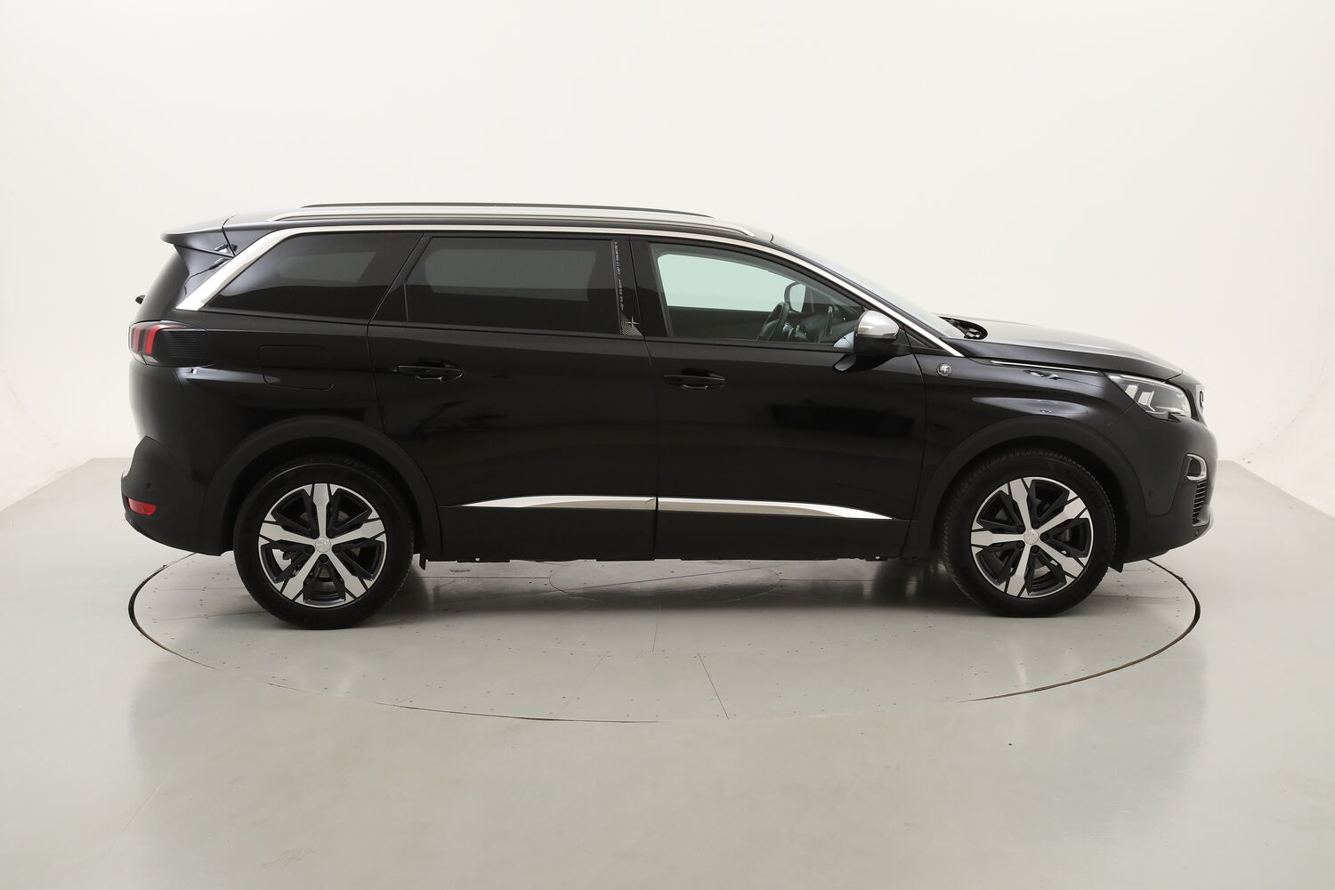 Peugeot 5008 Crossway EAT8 - 7 posti usata del 2020 con 98.490 km
