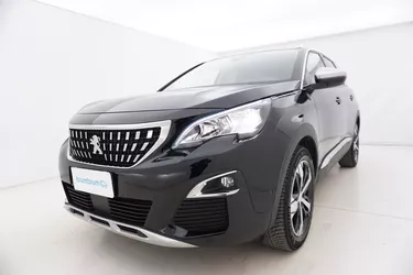 Peugeot 5008 Crossway EAT8 - 7 posti 1.5 Diesel 131CV Automatico Visione frontale