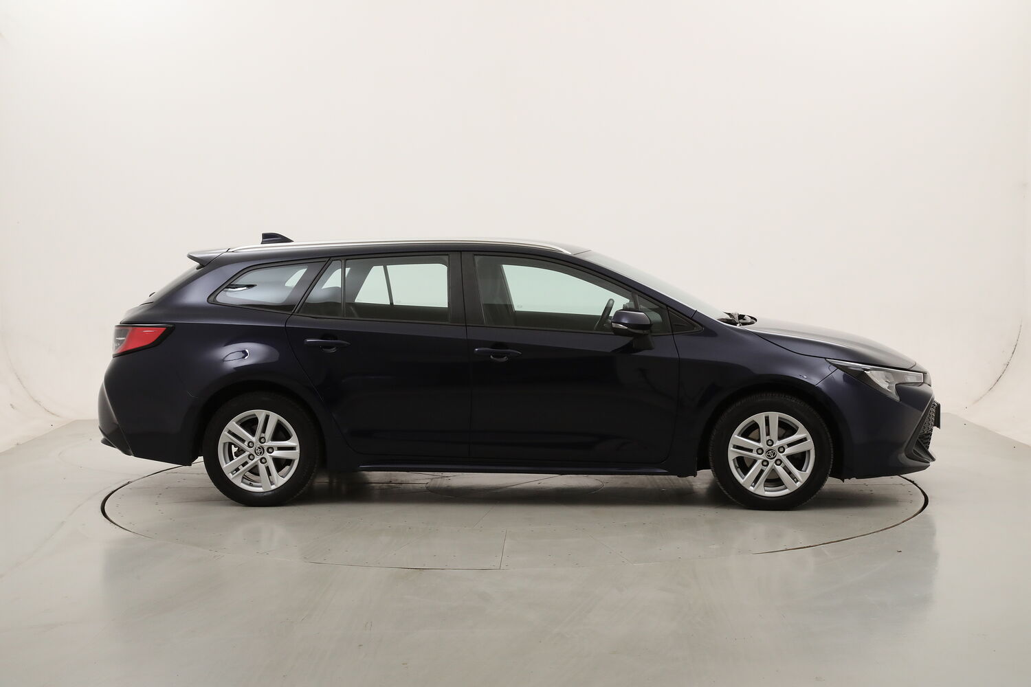 Toyota Corolla TS Hybrid Business usata del 2022 con 51.639 km