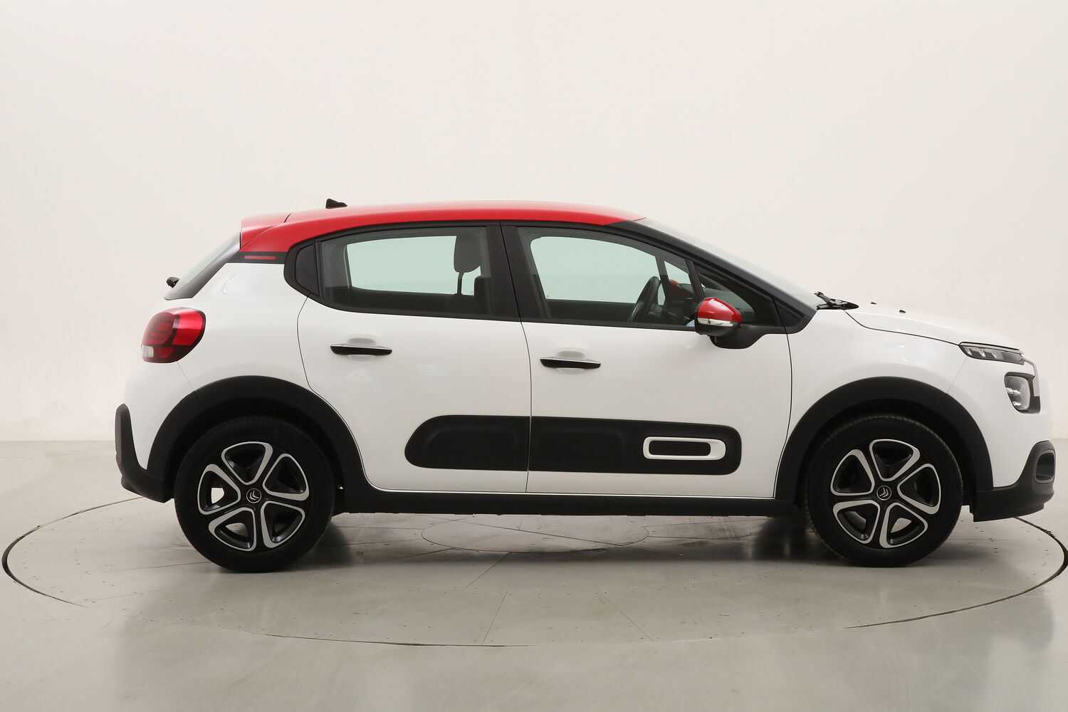 Citroen C3 Shine usata del 2022 con 31.689 km