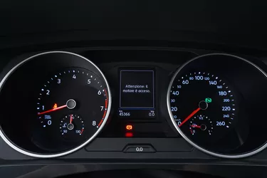 Volkswagen Tiguan Life DSG 1.5 Benzina 150CV Automatico Interni