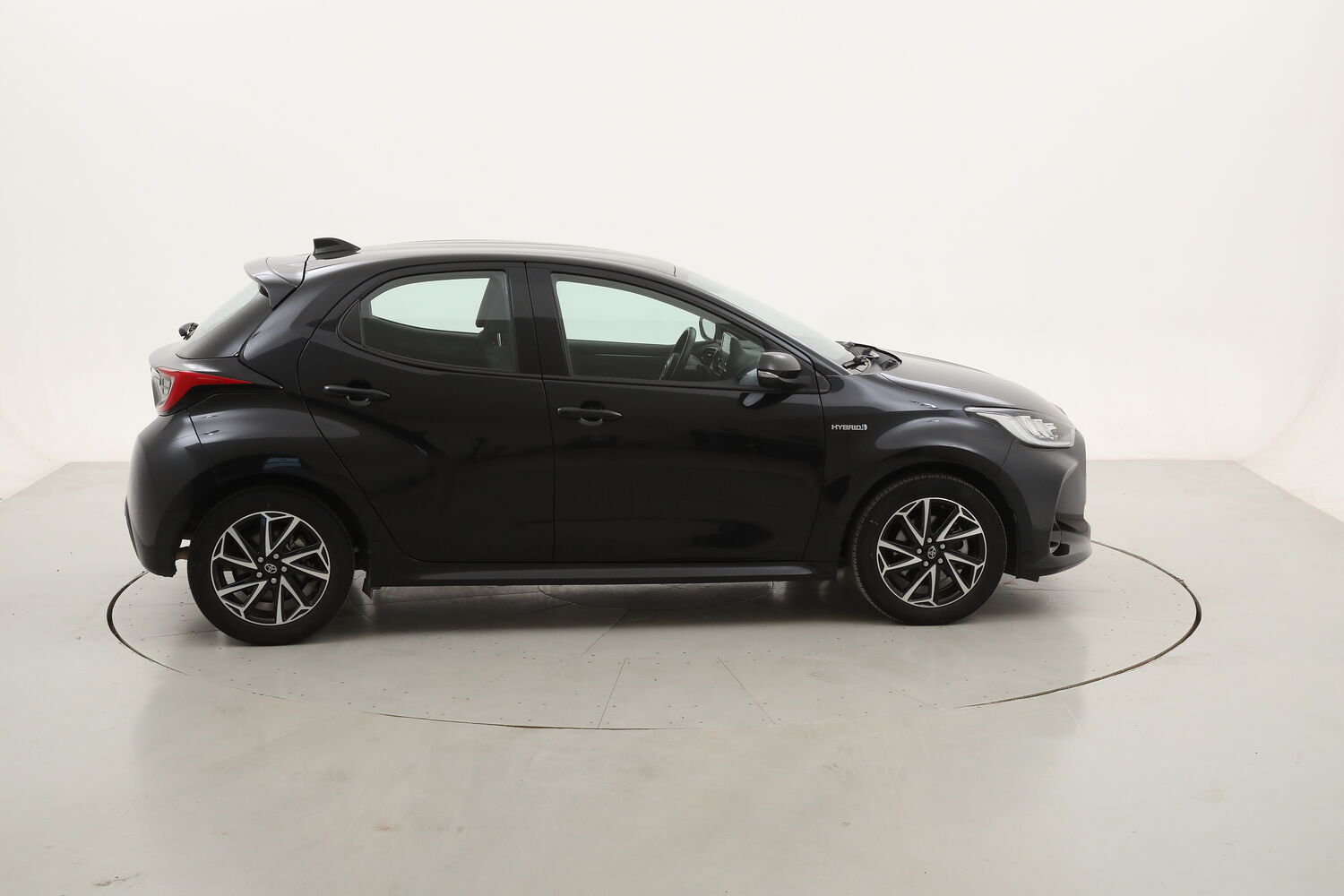 Toyota Yaris Hybrid Trend usata del 2021 con 53.502 km