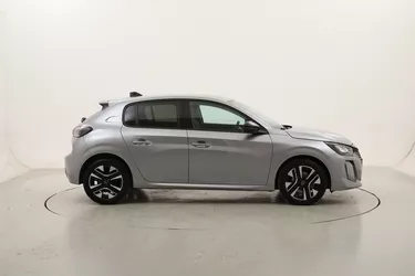 Peugeot 208 Allure 1.2 Benzina 101CV Manuale Peugeot 208 Allure 1.2 Benzina 101CV Manuale