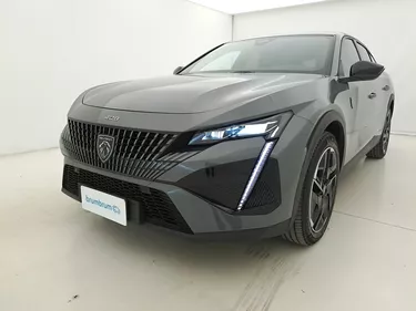 Peugeot 408 GT EAT8 1.2 Benzina 131CV Automatico Visione frontale