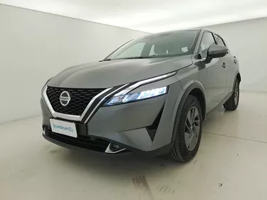 Nissan Qashqai Business Xtronic 1.3 Mild Hybrid 158CV Automatico Visione frontale