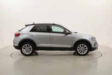 Volkswagen T-Roc Style DSG 2.0 Diesel 150CV Automatico Volkswagen T-Roc Style DSG 2.0 Diesel 150CV Automatico