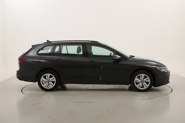 Volkswagen Golf Variant Variant Life 2.0 Diesel 116CV Manuale Volkswagen Golf Variant Variant Life 2.0 Diesel 116CV Manuale
