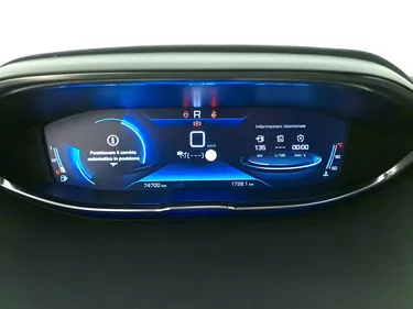 Peugeot 5008 GT Line EAT8 1.5 Diesel 131CV Automatico Interni