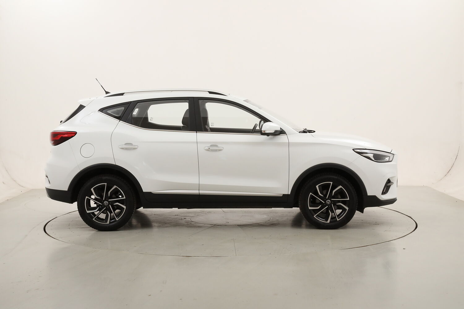 MG ZS Luxury usata del 2022 con 60.148 km