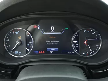 Opel Astra Business Elegance 1.5 Diesel 105CV Manuale Interni