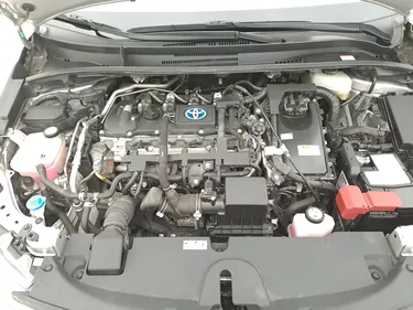 Toyota Corolla Hybrid Business 1.8 Full Hybrid 122CV Automatico Vano motore