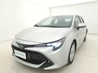 Toyota Corolla Hybrid Business 1.8 Full Hybrid 122CV Automatico Visione frontale