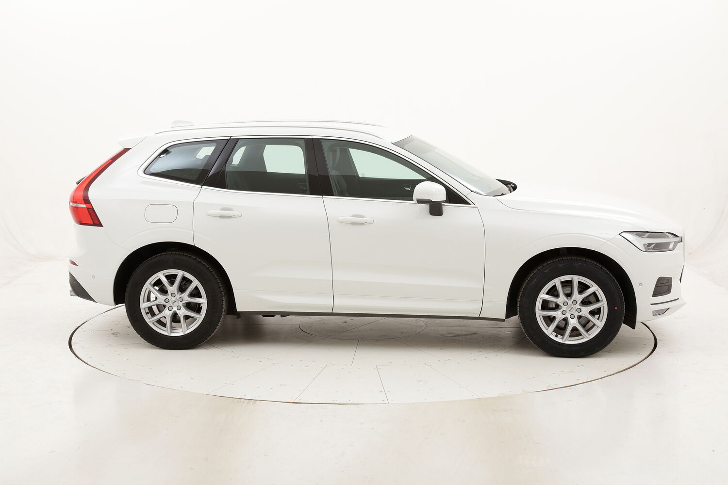 Volvo XC60 D4 Business Plus Geartronic usata del 2020 con 36.670 km
