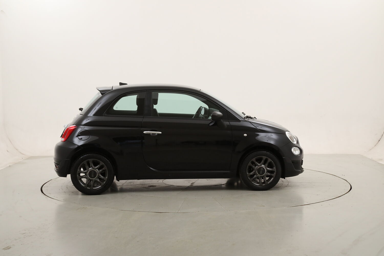 Fiat 500 Hybrid Connect usata del 2022 con 55.717 km